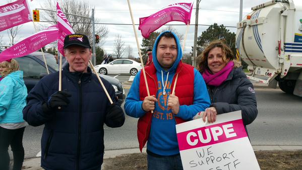 Our Brothers From CUPE 16 (ADSB) Representing on the Line in Durham!